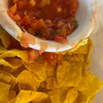 Full Sail Brew Pub - Salsa n chips - Pubs Near Me - Hood River, Oregon Full Sail Brew Pub - Salsa n chips - Pubs Near Me - Hood River, Oregon