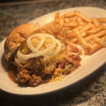 Ruthie's Family Restaurant - Loaded Chili Cheeseburger - American Near Me - Rosebud, Missouri Ruthie's Family Restaurant - Loaded Chili Cheeseburger - American Near Me - Rosebud, Missouri