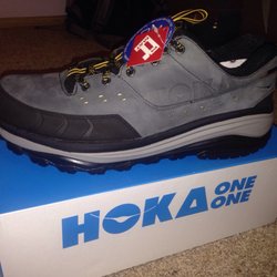 Gentry's Footwear - Thanks again to Seattle Footwear for hooking me up with my new trail running shoes. I'm in love with these Hoka one trail shoes!