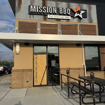 Mission BBQ - Exterior - Barbeque Near Me - Dayton, Ohio