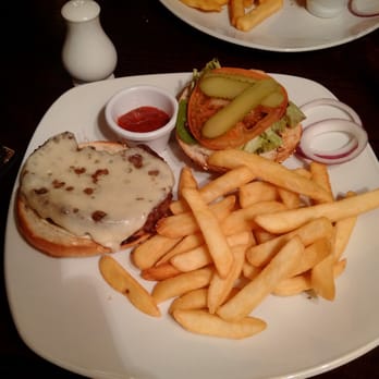 Red Lion Inn - Burger ! - Pubs Near Me - Newquay, CON Red Lion Inn - Burger ! - Pubs Near Me - Newquay, CON