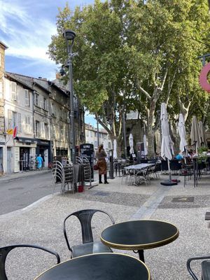 Maison Violette | Place des Corps Saints by null