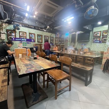 小雨天 - Inside - Chinese Near Me - Hong Kong, HK