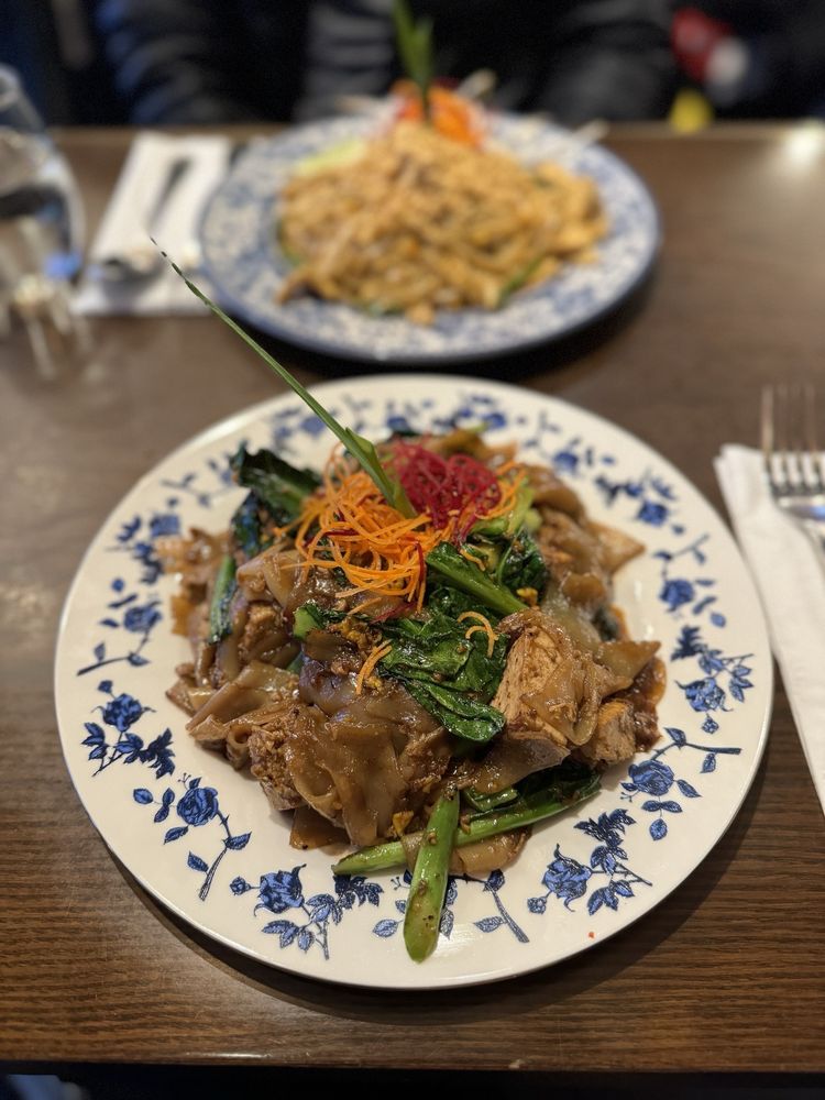 Tum Thai Cuisine