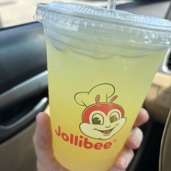 Jollibee - Pineapple Quencher - Fast Food Near Me - Dallas, Texas