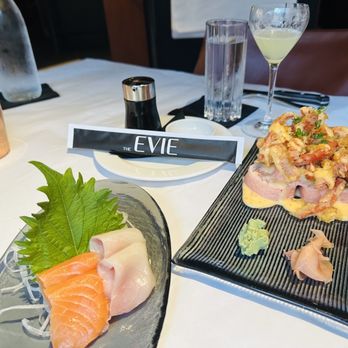 The Evie - Lobster Roll and sashimi - American Near Me - Chicago, Illinois