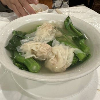 Cuisine Cantonaise - Wonton soup - Cantonese Near Me - Montreal, Quebec Cuisine Cantonaise - Wonton soup - Cantonese Near Me - Montreal, Quebec