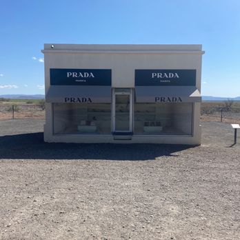 Prada Marfa - Art Galleries Near Me - Valentine, Texas