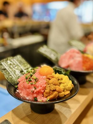 Tsukiji Unitora Nakadori by null