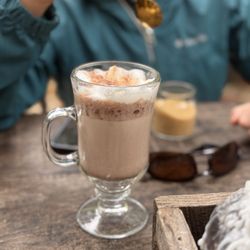Tresvanbien - Hot chocolate.