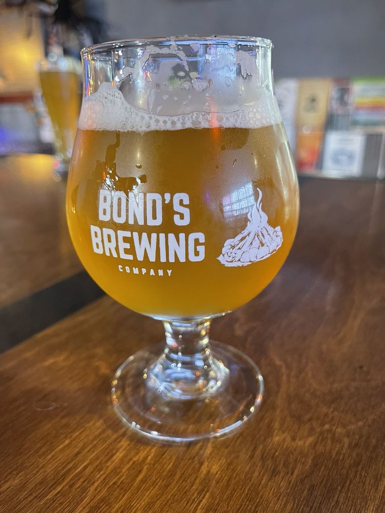 Bond’s Brewing Company Logo