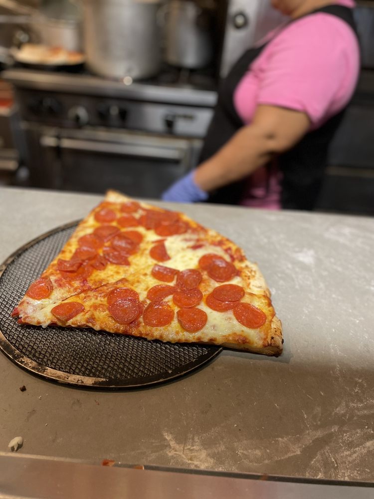 EVELYN’S BIG ITALIAN PIZZERIA & RISTORANTE - 413 Photos & 756 Reviews ...