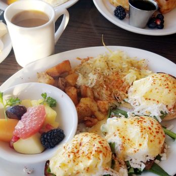 Figs Breakfast & Lunch - Breakfast & Brunch Near Me - Toronto, Ontario