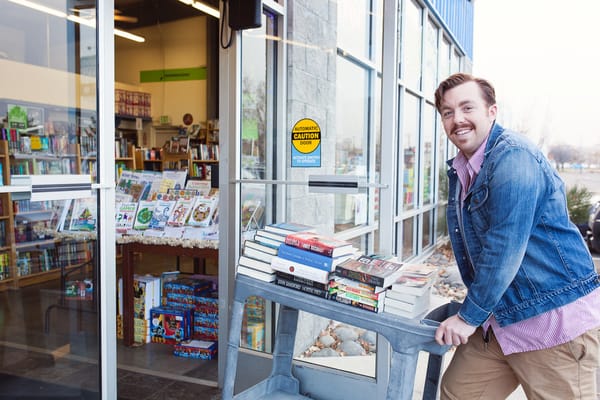 Grassroots Books by null