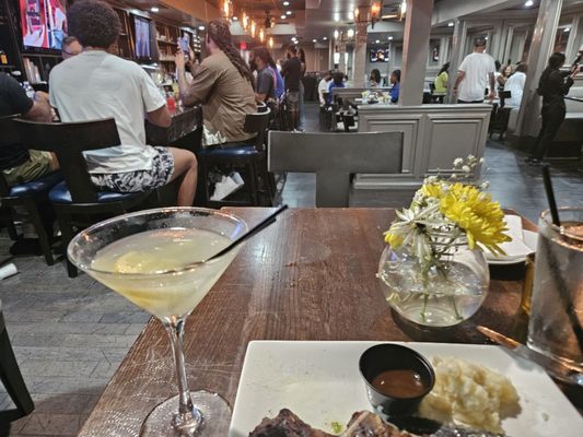 The Society Restaurant & Lounge by null