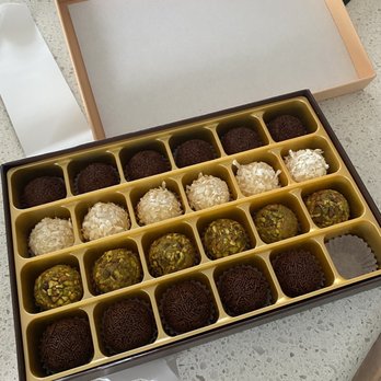 Obrigaderia - Different types of brigadeiro - Desserts Near Me