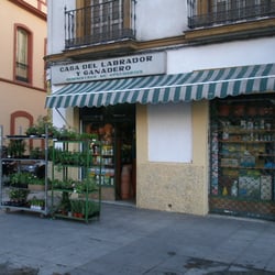 Casa del Labrador y Ganadero