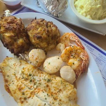 Captain John's Crabhouse - Broiled  Broiled Seafood Platter - Seafood Near Me - Newburg, Maryland