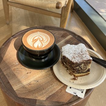 Lontra Coffee - Mocha, Americano & Marble cake - Coffee & Tea Near Me - Los Angeles, California