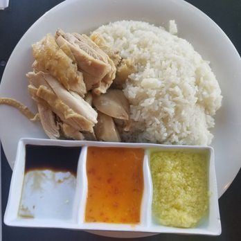Savoy Kitchen - Hainan Chicken Rice (dark meat) - Asian Fusion Near Me - Alhambra, California Savoy Kitchen - Hainan Chicken Rice (dark meat) - Asian Fusion Near Me - Alhambra, California