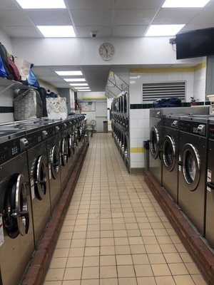 Dapper Duds Laundromat by null