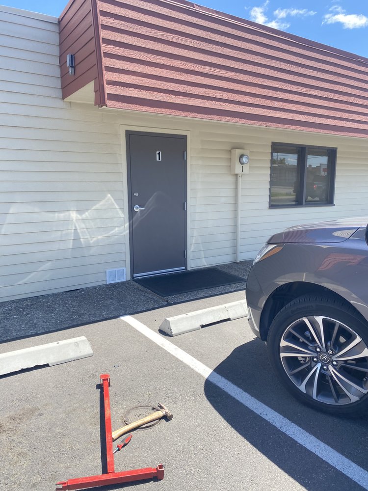 TRICITIES AUTO LICENSING Updated September 2024 10 Reviews 3400