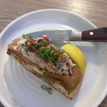 Hideaway - Lobster roll - American Near Me - San Diego, California