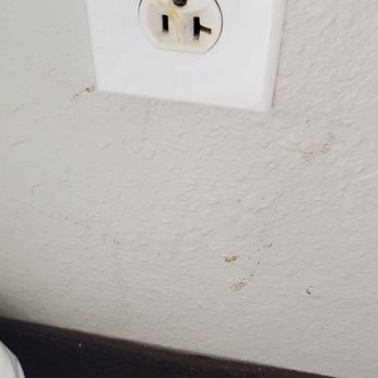 Quality Inn & Suites Arnold - St Louis - painted over black mold - Hotels Near Me - Arnold, Missouri Quality Inn & Suites Arnold - St Louis - painted over black mold - Hotels Near Me - Arnold, Missouri