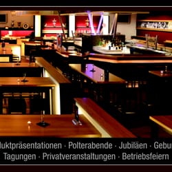 Club 100 Lounge