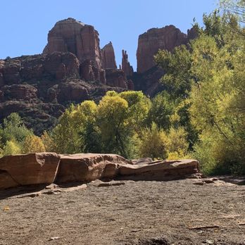 Crescent Moon Picnic Site - Red Rock Crossing-cathedral rock - Parks Near Me - Sedona, Arizona