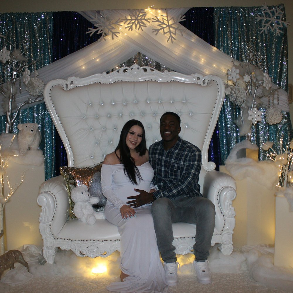 Mia Party Creation - Beautiful photo op & love seat rental! - Party & Event Planning Near Me - Seldon, New York