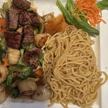 Hanabi Sushi Hibachi Ramen - Filet and scallop hibachi with noodles. - Asian Fusion Near Me - Hudson, Florida