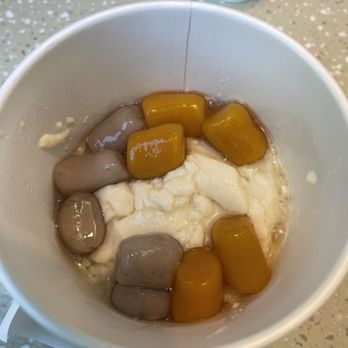 Meet Fresh - Additional toppings for $1.25 EACH!! For this paltry amount - Desserts Near Me - Cupertino, California