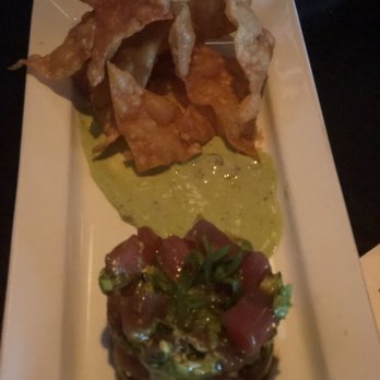 Marlow's Tavern - Ahi tuna poke with fried wonton chips - New American Near Me - Orlando, Florida Marlow's Tavern - Ahi tuna poke with fried wonton chips - New American Near Me - Orlando, Florida