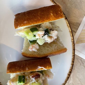 Major Tom - Lobster shrimp roll - Bars Near Me - Calgary, Alberta