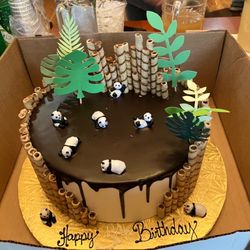 Delite Bake Shop - Amazing custom panda cake