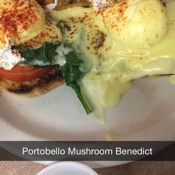 Bill's Cafe - Portobello Mushroom Benedict - American Near Me - San Jose, California