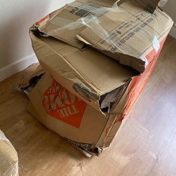 Official Van - Kitchen glassware - labeled on outside of box and this is how it arrived!! - Towing Near Me - Coeur d'Alene, Idaho