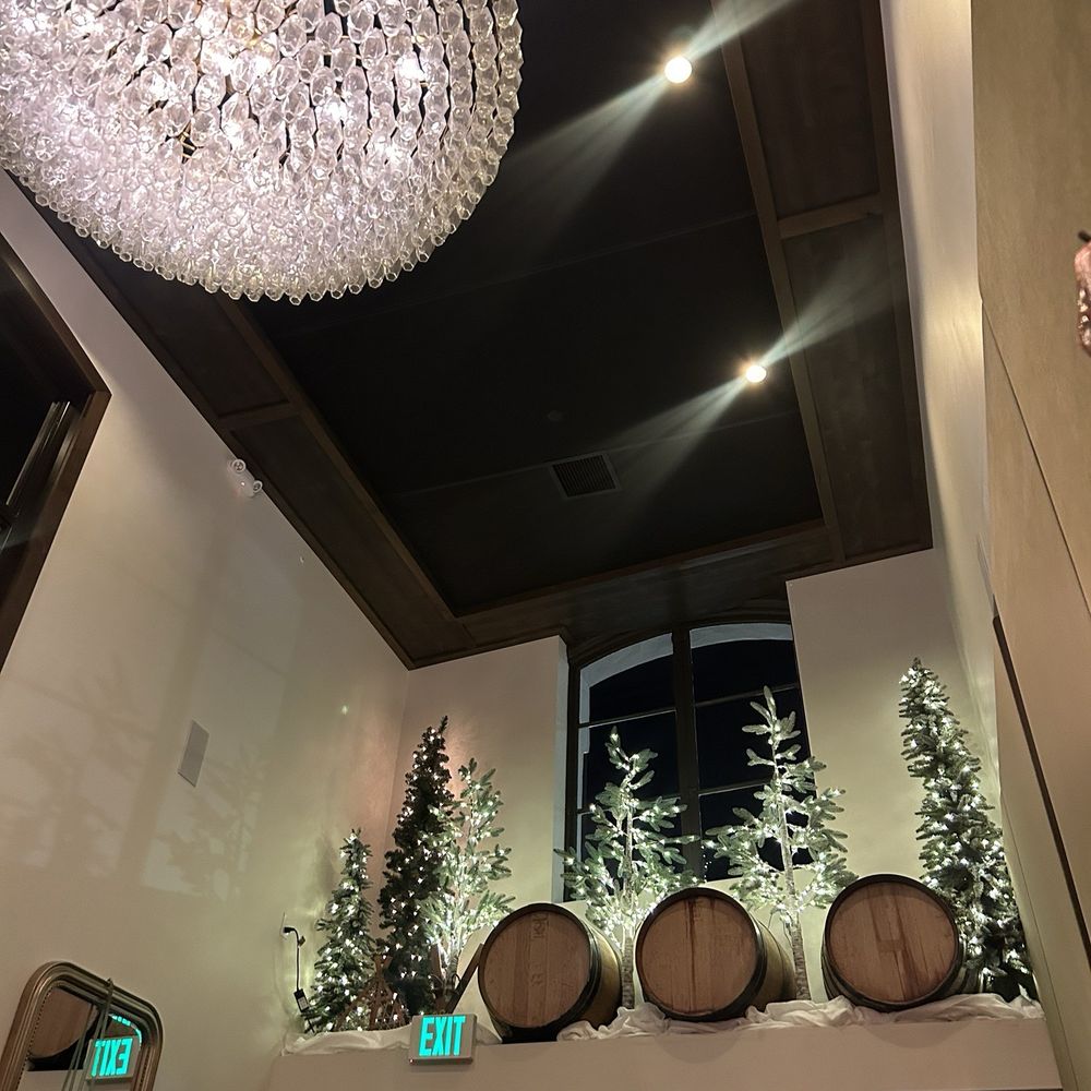Stella - Ambiance - Italian Near Me - Burlingame, California Stella - Ambiance - Italian Near Me - Burlingame, California
