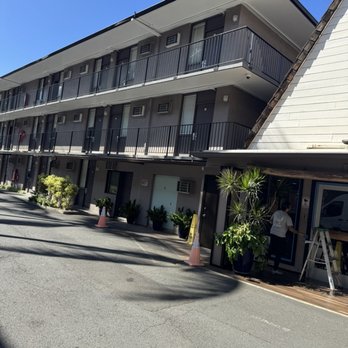 Pacific Marina Inn - Outside looks but the rooms are extremely small. - Hotels Near Me - Honolulu, Hawaii Pacific Marina Inn - Outside looks but the rooms are extremely small. - Hotels Near Me - Honolulu, Hawaii