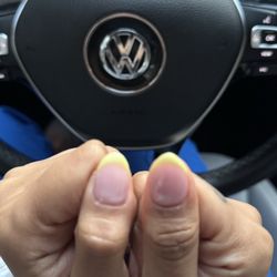 Two different shaped thumbs