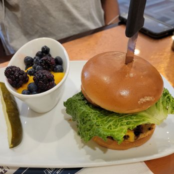 Another Broken Egg Cafe - Classic bacon burger - Breakfast & Brunch Near Me - Pensacola, Florida