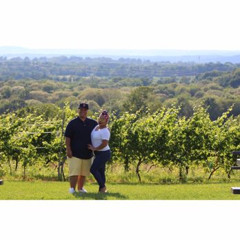 Gouveia Vineyards - Wineries Near Me - Wallingford, Connecticut
