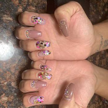 Lucky Spa Nails - November Nails Tommy is Very Talented - Nail Salons Near Me - Lemoore, California Lucky Spa Nails - November Nails Tommy is Very Talented - Nail Salons Near Me - Lemoore, California
