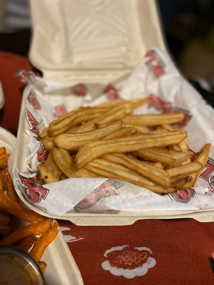 ST. LOUIS BAR AND GRILL 83 Photos & 33 Reviews 6485 Mississauga Road, Mississauga, Ontario