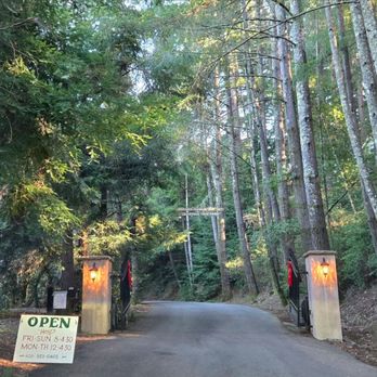 Peacock Tree Farm - Festive entrance - Nurseries & Gardening Near Me - Los Gatos, California Peacock Tree Farm - Festive entrance - Nurseries & Gardening Near Me - Los Gatos, California