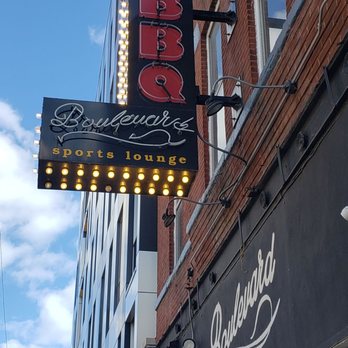 Boulevard Sports Lounge - BBQ sign for a place that doesn't serve BBQ - Sports Bars Near Me - Chicago, Illinois