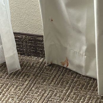 Comfort Suites Gainesville - Stains at bottom of window curtain. - Hotels Near Me - Gainesville, Texas