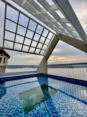 The Coeur d'Alene Resort by null