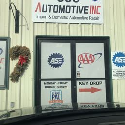 Exterior outside entrance of 808 Automotive - Entrance to heavenly place. - Hubbard, Oregon Exterior outside entrance of 808 Automotive - Entrance to heavenly place. - Hubbard, Oregon